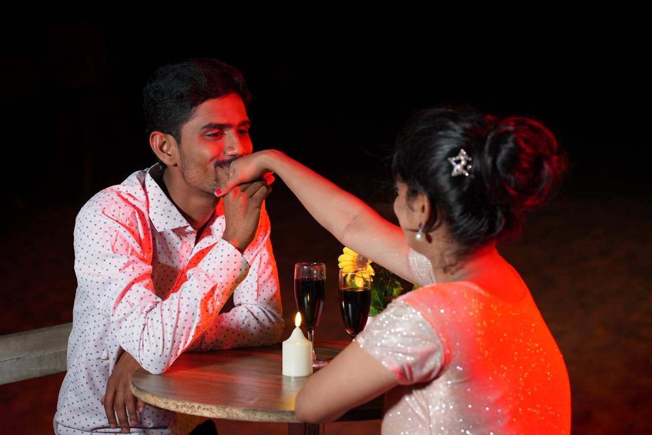 World's Cheapest City For Dating Revealed, It's In India World's Cheapest City For Dating Revealed, It's In India